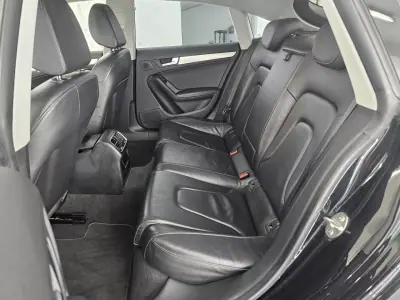 Audi A5 Sportback 2011 - 17500 EUR, 123569 km - AUTO.MOTO.pt - 123569km - foto 27 de 29