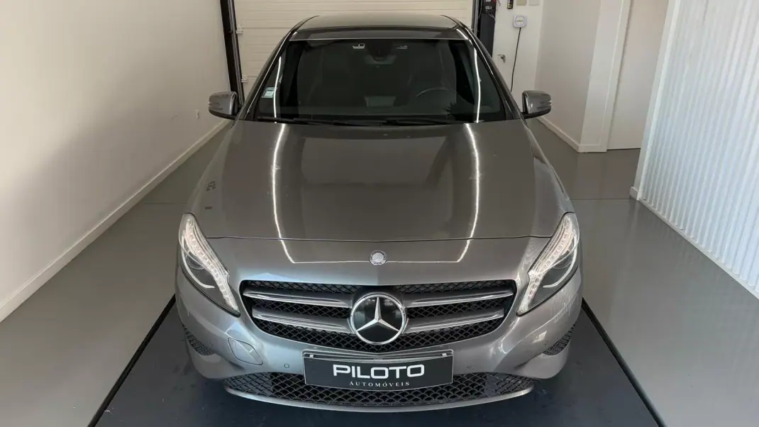 Mercedes-Benz A 180 2014 - 13990 EUR, 259250 km - AUTO.MOTO.pt - 259250km - foto 4 de 29