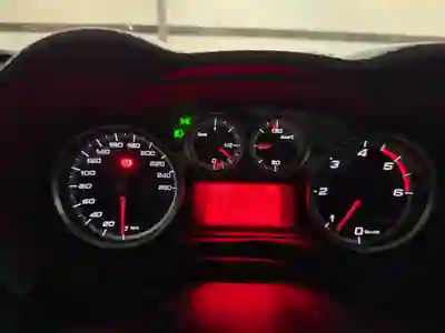 Alfa Romeo MiTo 2011 - 6200 EUR, 198283 km - AUTO.MOTO.pt - 198283km - foto 11 de 11