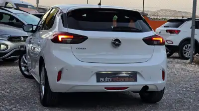 Opel Corsa 2022 - 13750 EUR, 44724 km - AUTO.MOTO.pt - 44724km - foto 8 de 19