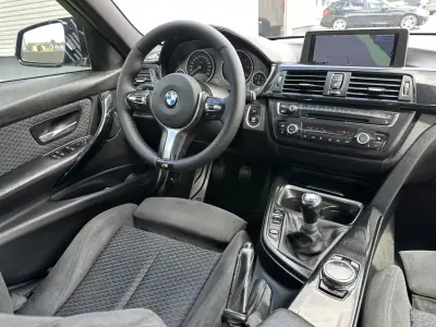 BMW 318 2014 - 11900 EUR, 350000 km - AUTO.MOTO.pt - 350000km - foto 26 de 60