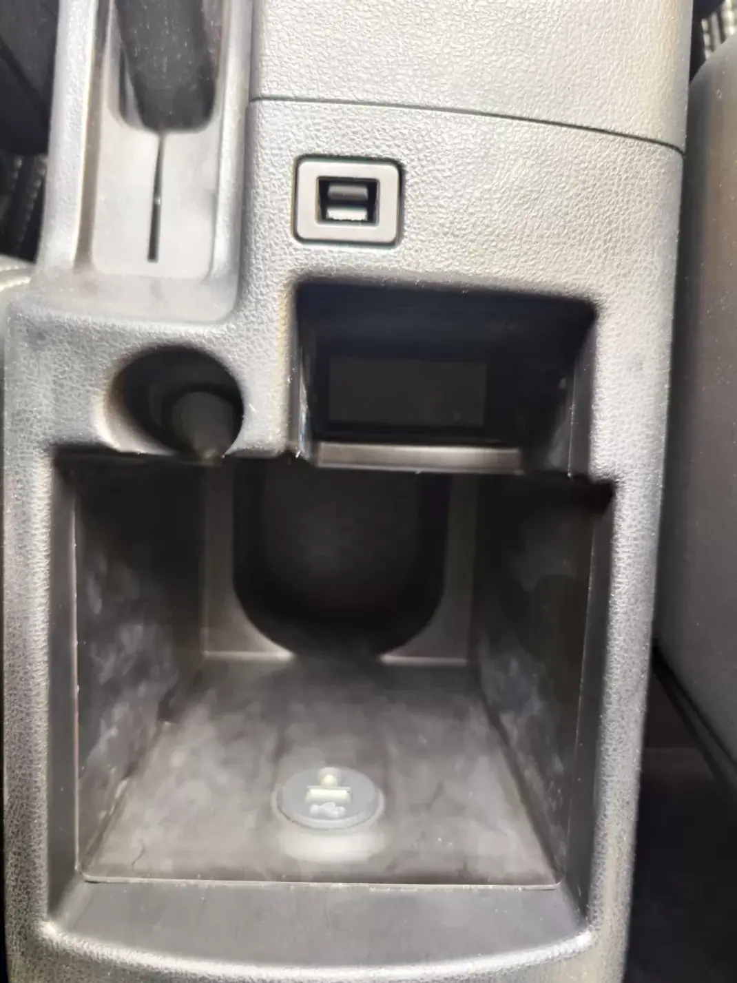 Nissan Qashqai 2013 - 9980 EUR, 197150 km - AUTO.MOTO.pt - 197150km - foto 39 de 40