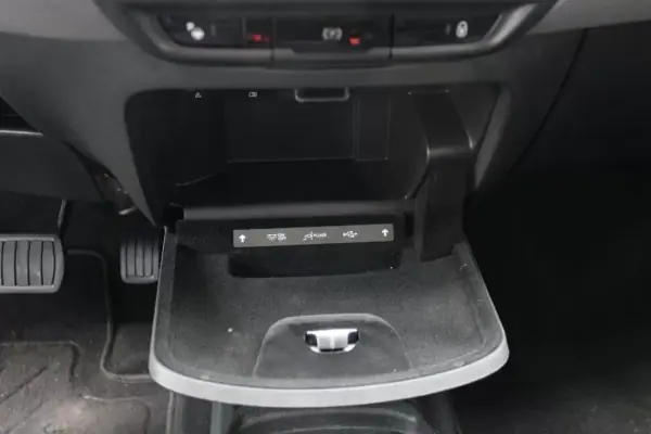 Citroën C4 Spacetourer 2019 - 15400 EUR, 143600 km - AUTO.MOTO.pt - 143600km - foto 15 de 30