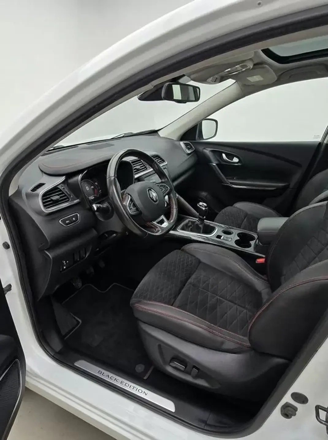 Renault Kadjar 2019 - 19900 EUR, 80213 km - AUTO.MOTO.pt - 80213km - foto 14 de 34