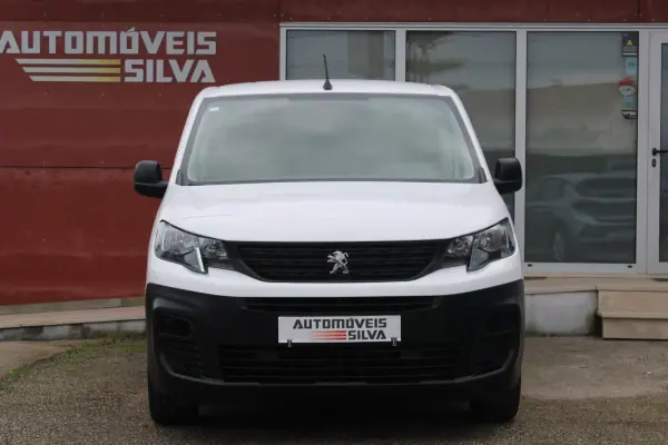 Peugeot Partner 1.5 BlueHDI Premium Longa 2021 - 14250 EUR, 105000 km - AUTO.MOTO.pt - 105000km - foto 4 de 22