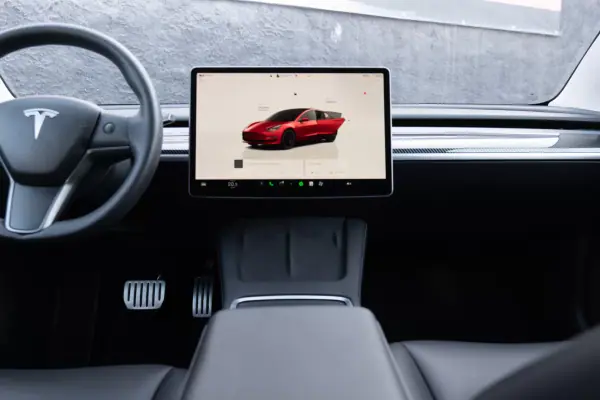 Tesla Model 3 2022 - 32900 EUR, 57000 km - AUTO.MOTO.pt - 57000km - foto 19 de 26