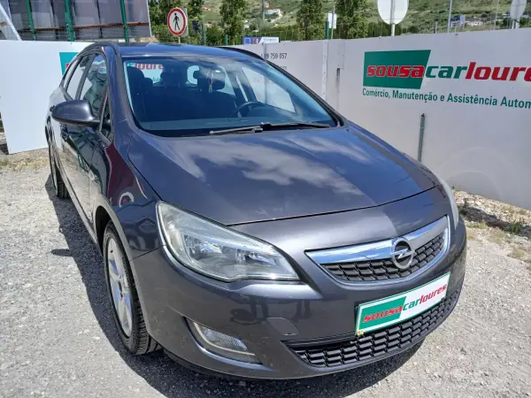 Opel Astra Sports Tourer 2011 - 6750 EUR, 153222 km - AUTO.MOTO.pt - 153222km - foto 7 de 25