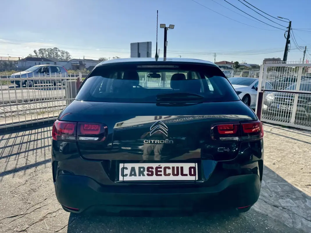 Citroën C4 Cactus 2018 - 13250 EUR, 108963 km - 108963km - foto 7 de 33