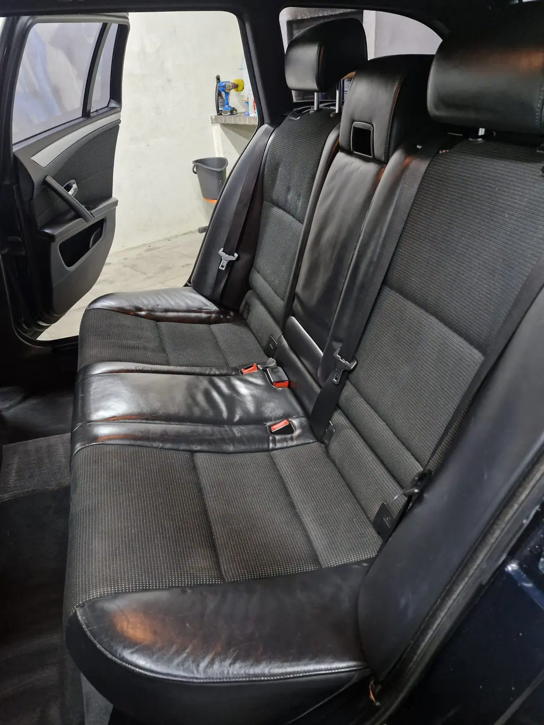 BMW 530 2007 - 10500 EUR, 250000 km - AUTO.MOTO.pt - 250000km - foto 3 de 4