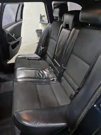 BMW 530 2007 - 10500 EUR, 250000 km - AUTO.MOTO.pt - 250000km - foto 3 de 4