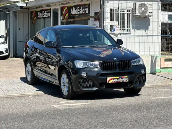 BMW X4 2018 - 32900 EUR, 151467 km - AUTO.MOTO.pt - 151467km - foto 11 de 38