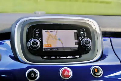 Fiat 500X 2016 - 11950 EUR, 140000 km - AUTO.MOTO.pt - 140000km - foto 16 de 33