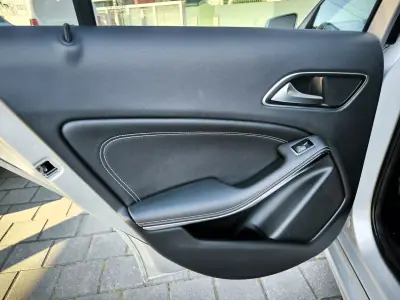 Mercedes-Benz A 160 2014 - 15950 EUR, 64000 km - AUTO.MOTO.pt - 64000km - foto 31 de 34