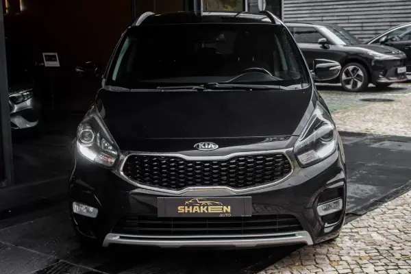 Kia Carens 2018 - 10790 EUR, 241075 km - AUTO.MOTO.pt - 241075km - foto 7 de 40
