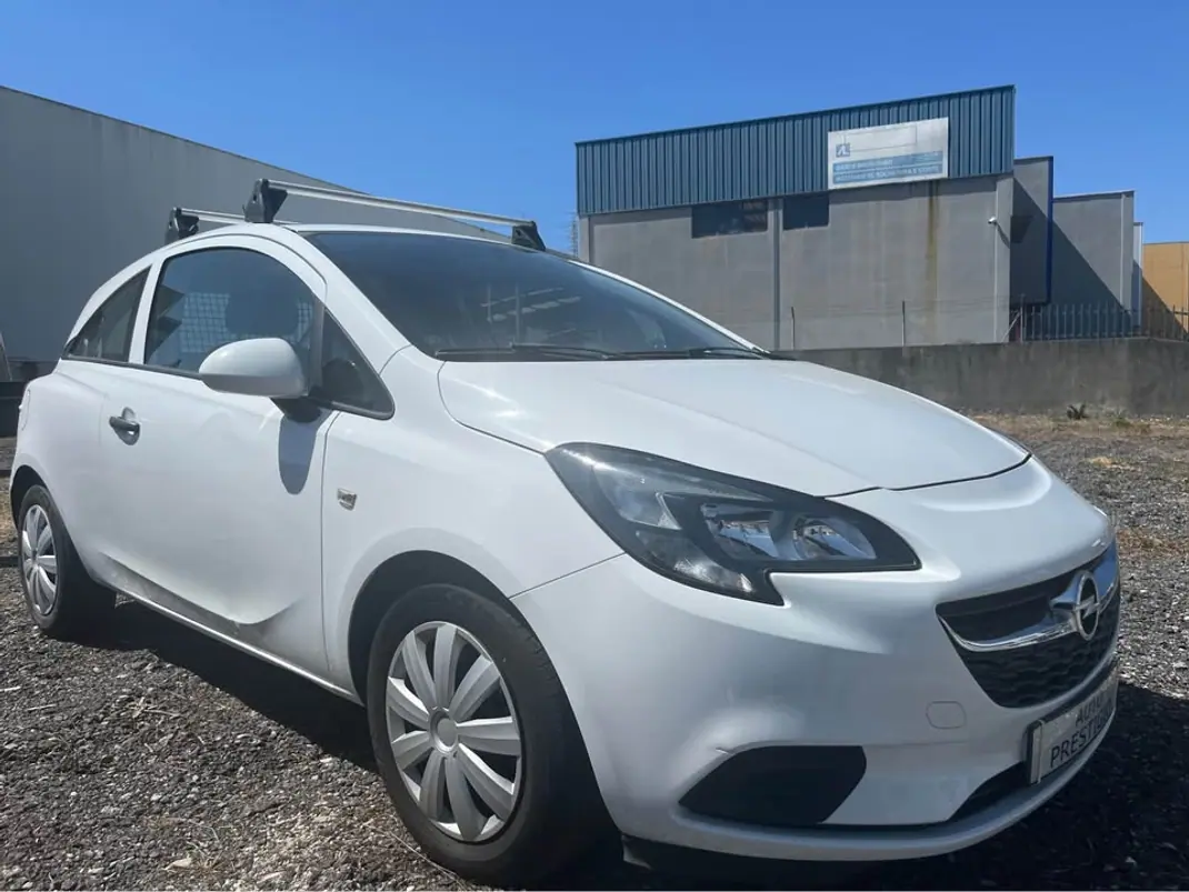 Opel Corsa E Van 2017 - 4650 EUR, 225590 km - AUTO.MOTO.pt - 225590km - foto 2 de 15