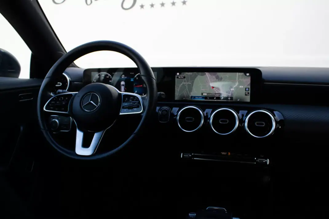 Mercedes-Benz CLA 180 2021 - 20990 EUR, 194000 km - 194000km - foto 30 de 45