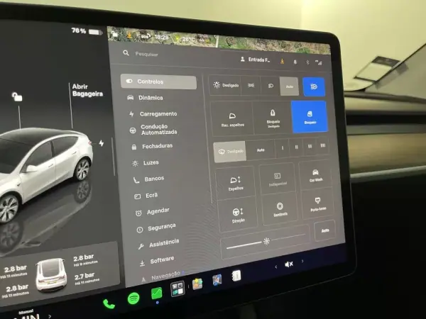 Tesla Model Y 2022 - 38750 EUR, 44000 km - AUTO.MOTO.pt - 44000km - foto 36 de 42