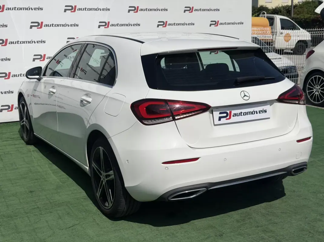 Mercedes-Benz A 180 2018 - 21750 EUR, 102000 km - AUTO.MOTO.pt - 102000km - foto 9 de 18