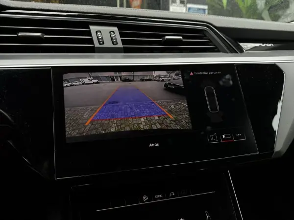 Audi Q8 e-Tron Sportback 2024 - 54990 EUR, 24200 km - AUTO.MOTO.pt - 24200km - foto 26 de 34