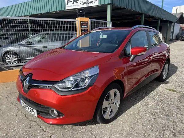 Renault Clio Sport Tourer 2013 - 6950 EUR, 167808 km - AUTO.MOTO.pt - 167808km - foto 3 de 12