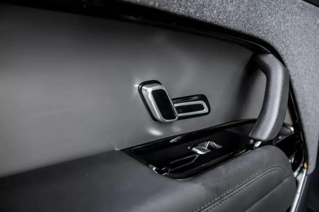 Land Rover Range Rover Sport 2023 - 83990 EUR, 131215 km - AUTO.MOTO.pt - 131215km - foto 23 de 46