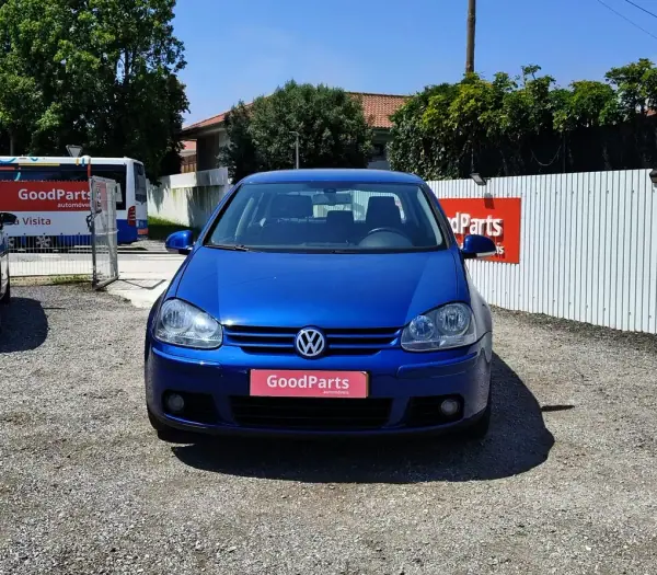 Volkswagen Golf 2006 - 5900 EUR, 308000 km - AUTO.MOTO.pt - 308000km - foto 11 de 24