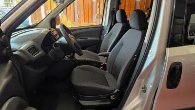 Fiat Doblo 2013 - 7750 EUR, 220583 km - AUTO.MOTO.pt - 220583km - foto 20 de 33