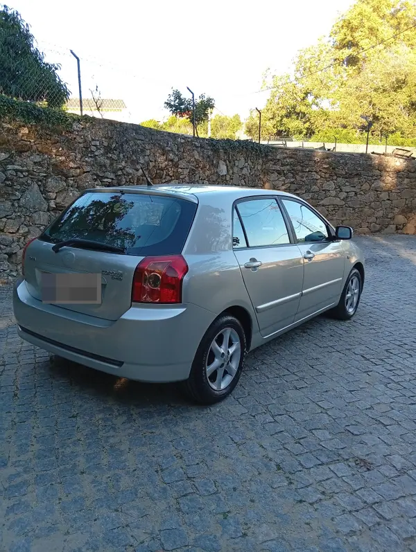 Toyota Corolla 2005 — foto 3 de 10