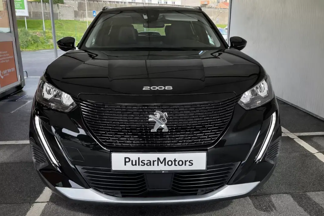 Peugeot e-2008 2020 - 14790 EUR, 153203 km - AUTO.MOTO.pt - 153203km - foto 4 de 9