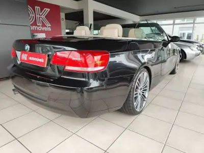 BMW 320 2007 - 13250 EUR, 189900 km - AUTO.MOTO.pt - 189900km - foto 11 de 36