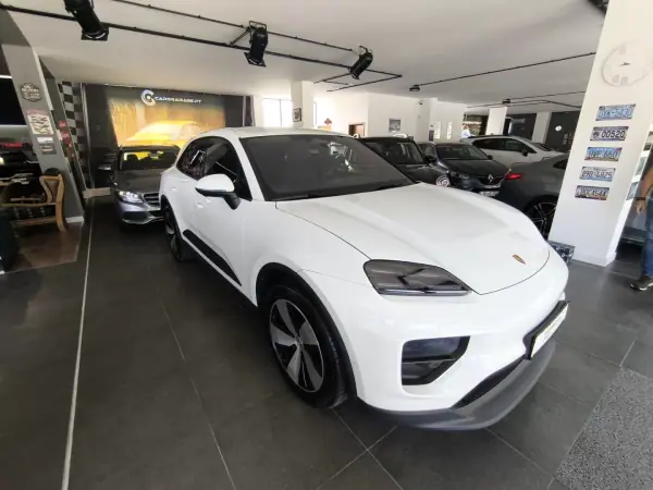 Porsche Macan 2025 - 76875 EUR, 17000 km - AUTO.MOTO.pt - 17000km - foto 16 de 19