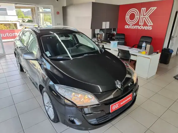 Renault Mégane Sport Tourer 2009 - 5450 EUR, 214000 km - AUTO.MOTO.pt - 214000km - foto 2 de 35