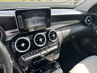 Mercedes-Benz C 180 2015 - 12900 EUR, 280000 km - AUTO.MOTO.pt - 280000km - foto 47 de 69