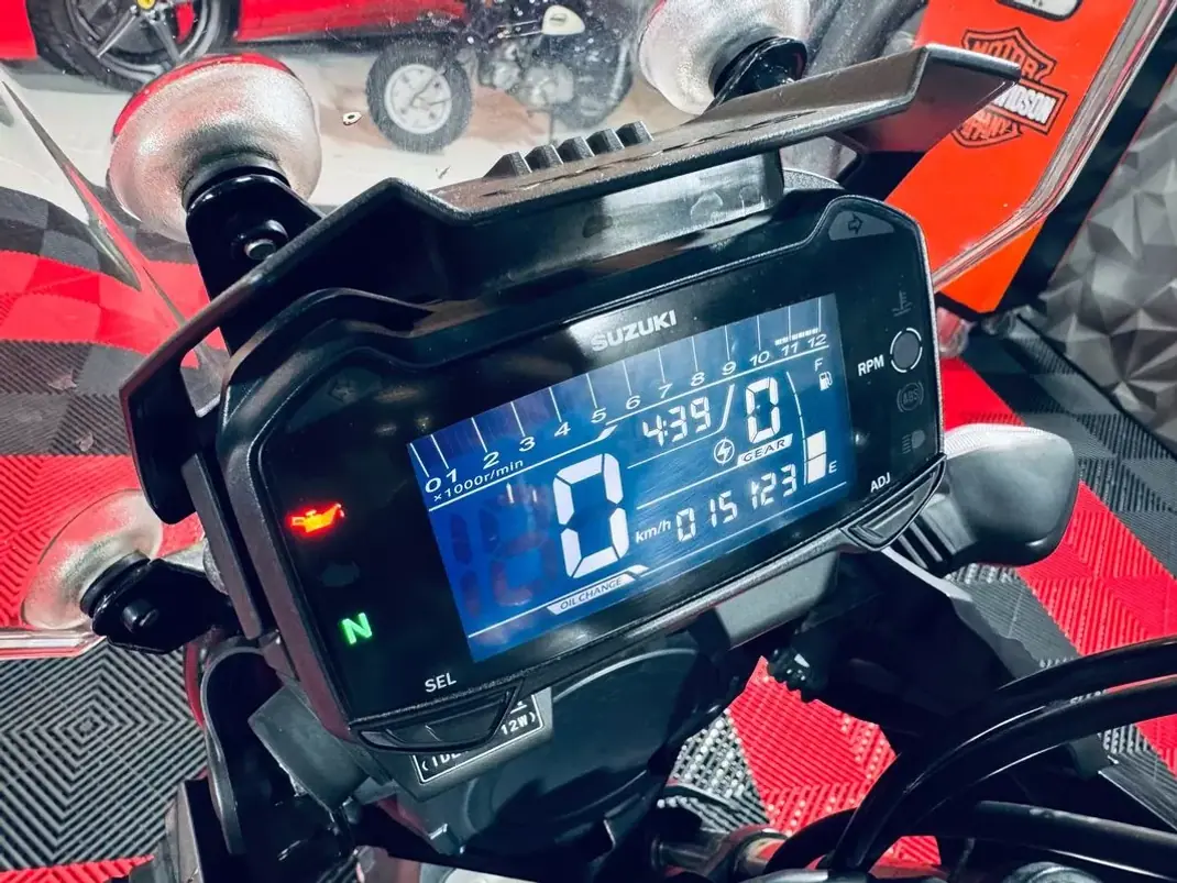 Suzuki Boulevard C50 2018 - 4290 EUR, 15123 km - AUTO.MOTO.pt - 15123km - foto 24 de 30