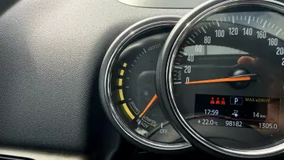 MINI Countryman 2019 - 22900 EUR, 98182 km - AUTO.MOTO.pt - 98182km - foto 29 de 54
