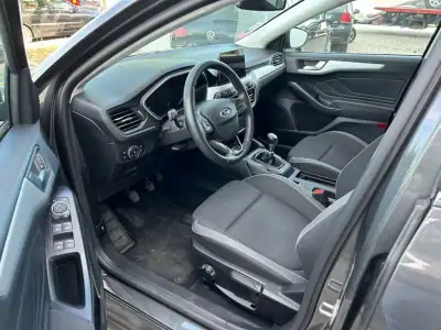 Ford Focus SW 2019 - 17990 EUR, 75880 km - AUTO.MOTO.pt - 75880km - foto 6 de 15