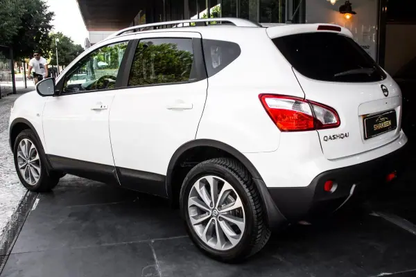 Nissan Qashqai 2013 - 9750 EUR, 168793 km - AUTO.MOTO.pt - 168793km - foto 3 de 32
