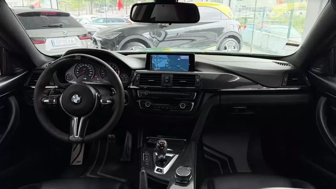 BMW M4 2015 - 59990 EUR, 79537 km - 79537km - foto 14 de 37