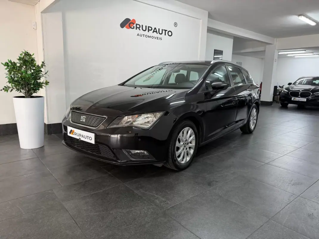 SEAT Leon ST 2016 - 9990 EUR, 214000 km - AUTO.MOTO.pt - 214000km - foto 1 de 19