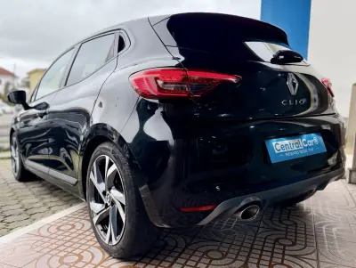 Renault Clio 2023 - 15950 EUR, 82000 km - AUTO.MOTO.pt - 82000km - foto 7 de 25