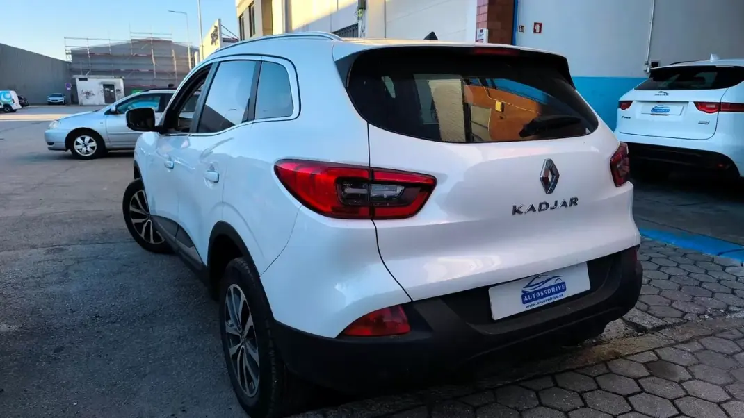 Renault Kadjar 2017 - 12500 EUR, 93000 km - 93000km - foto 14 de 15