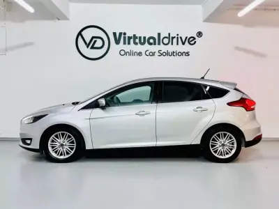 Ford Focus 2018 - 9950 EUR, 76000 km - AUTO.MOTO.pt - 76000km - foto 11 de 50