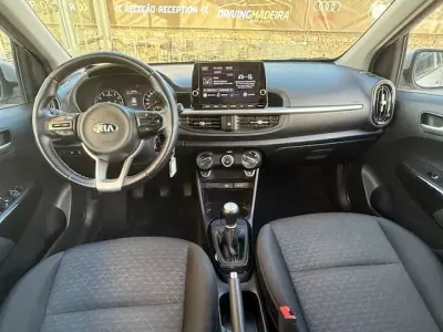Kia Picanto 2021 - 12500 EUR, 83300 km - AUTO.MOTO.pt - 83300km - foto 9 de 11