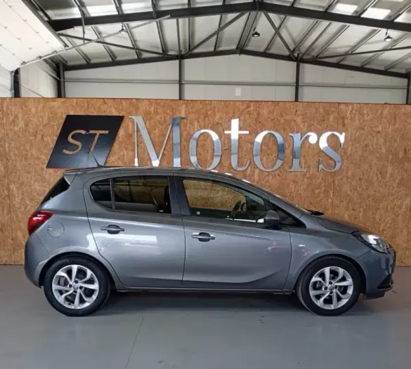 Opel Corsa 2019 - 12750 EUR, 69823 km - AUTO.MOTO.pt - 69823km - foto 4 de 19