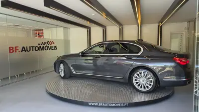 BMW 730 2016 - 29900 EUR, 188987 km - AUTO.MOTO.pt - 188987km - foto 15 de 69