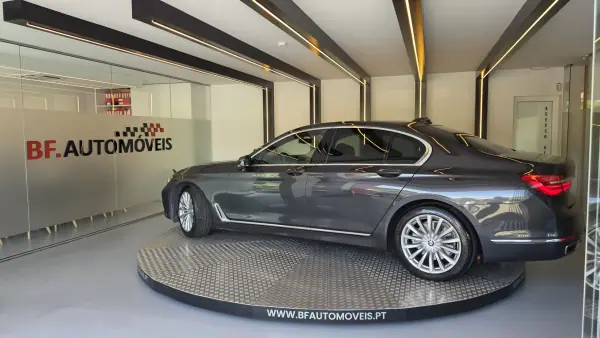 BMW 730 2016 - 29900 EUR, 188987 km - AUTO.MOTO.pt - 188987km - foto 15 de 69