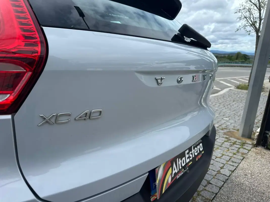 Volvo XC 40 2019 - 24900 EUR, 91623 km - AUTO.MOTO.pt - 91623km - foto 6 de 29