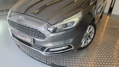 Ford S-Max 2017 - 22500 EUR, 160120 km - AUTO.MOTO.pt - 160120km - foto 27 de 67