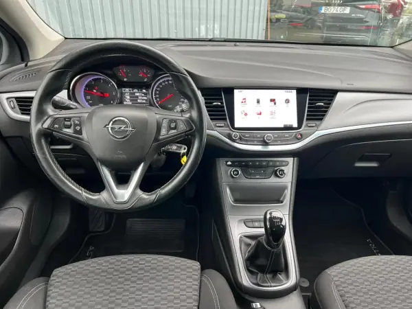 Opel Astra Sports Tourer 2016 - 8950 EUR, 205645 km - AUTO.MOTO.pt - 205645km - foto 10 de 17