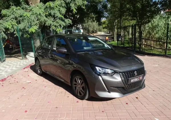 Peugeot 208 2022 - 14300 EUR, 68253 km - AUTO.MOTO.pt - 68253km - foto 15 de 19